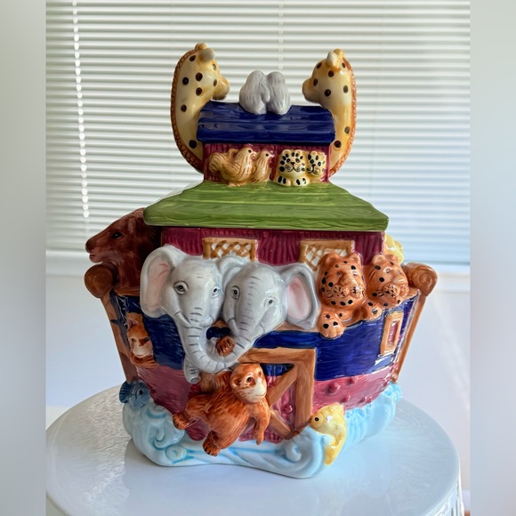 Vintage Jay Imports Colorful Noah's Ark Ceramic Cookie Jar - Picture 13 of 15